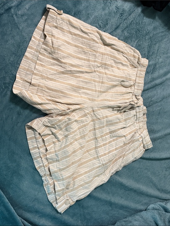 Cathy Daniels Other - Cathy Daniels Beige Striped Elastic Waist Shorts